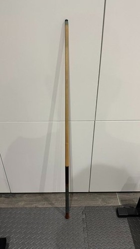 Ball pool jump cue - ball,